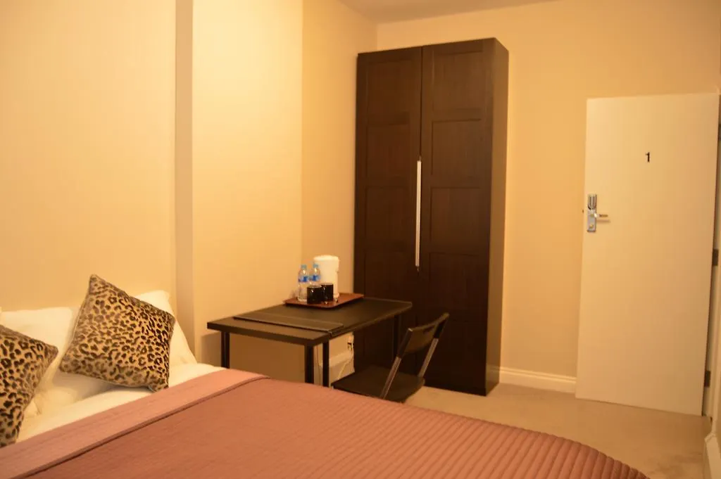 Guest house Top Night Hotel London